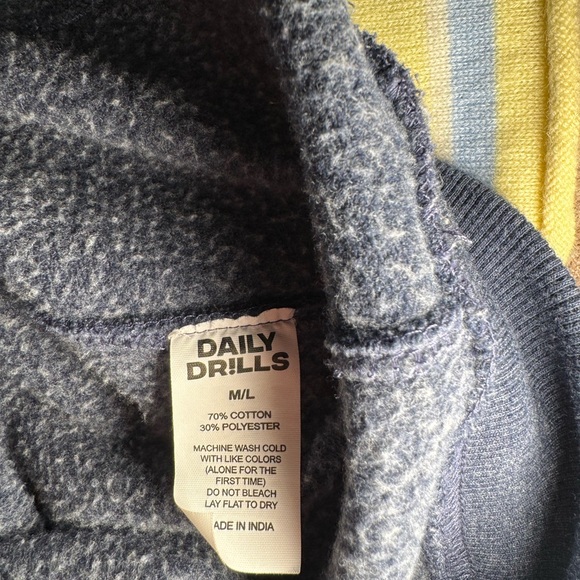 Daily Drills Oversized Fleece Crew and Fleece Super Shorts - Picture 5 of 8